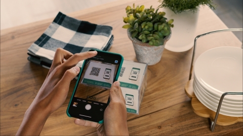 Scan to Order for Clover enables restaurants to operate in a pandemic-conscious, digitally driven world. (Photo: Business Wire)