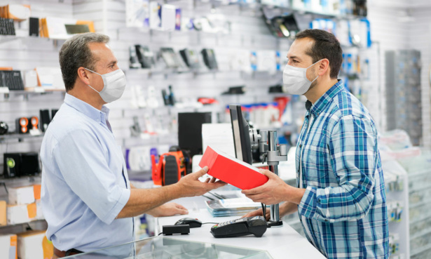 Man shopping in facemask